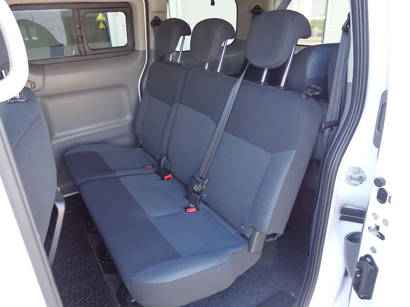 Nissan e-NV200 EVALIA 7 MÍST BATERIE 40kWh - fotka 8 z 24