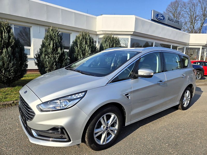 Ford S-MAX (2021) Titanium 2,0 nafta 110kw/150PS - fotka 6 z 22