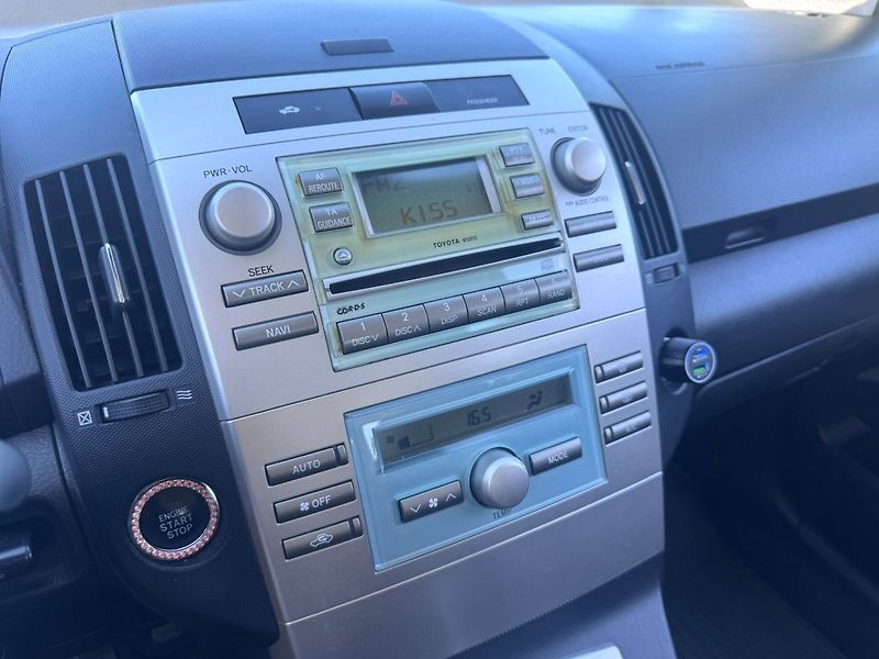 Toyota Corolla Verso (2005) AUTOMAT 1,8i VVT-i 95 KW ČR - fotka 21 z 36