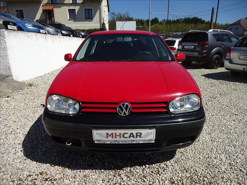 Volkswagen Golf IV 1,6i 77kW - fotka 2 z 44
