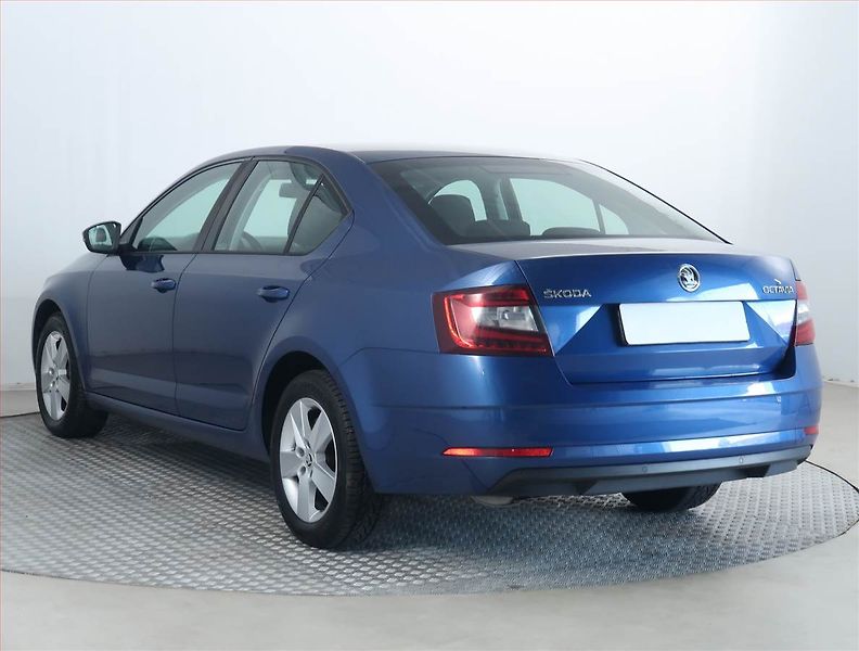 Škoda Octavia (2019) Ambition 1.4 TSI, Tempomat - fotka 4 z 18