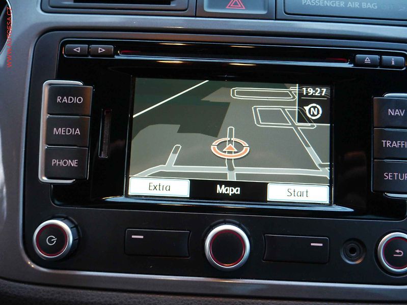 Volkswagen Tiguan (2014) 2.0TDi 4x4, Navigace - fotka 14 z 21
