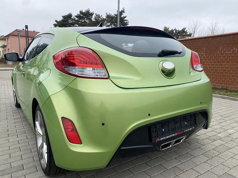 Hyundai Veloster 1.6i,PRÉMIUM, AUTOMAT,PLNÁ VÝB - fotka 12 z 47