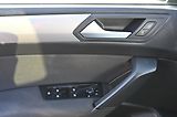 Volkswagen Touran 1.2TSI 81KW Comfort 7mist 3/17 - náhled 30