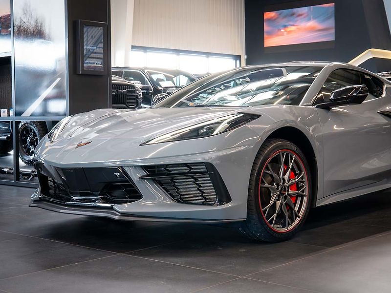 Chevrolet Corvette (2024) 6.2 Stingray C8 3LT Z51 Coupe - fotka 12 z 39