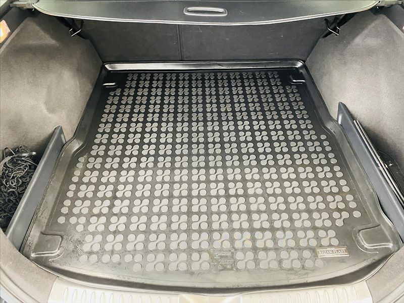 Hyundai i40 1,6 CRDi 100kW - fotka 21 z 23