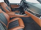 BMW X7 (2022) M50i - náhled 9