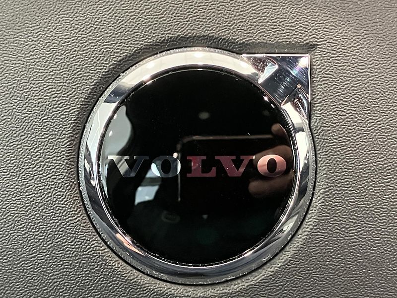 Volvo XC60 T6 AWD Black Edition Plus AT8 - fotka 47 z 47