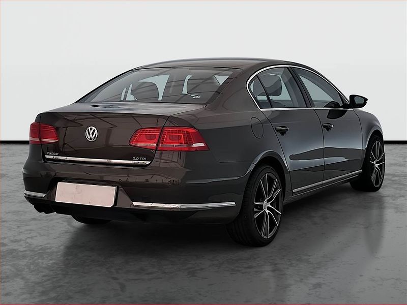 Volkswagen Passat (2013) 2.0 TDI, Automat, Tempomat - fotka 5 z 20