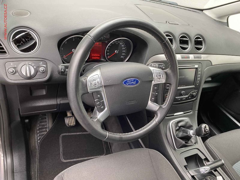 Ford Galaxy (2013) 2.0 TDCi, Champions, navi - fotka 12 z 19