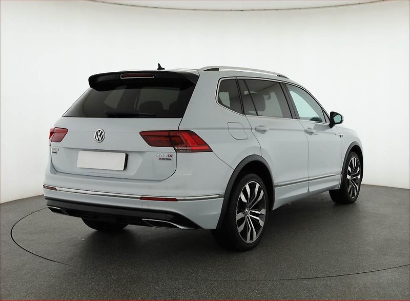 Volkswagen Tiguan Allspace (2018) R-Line 2.0 TDI - fotka 5 z 15