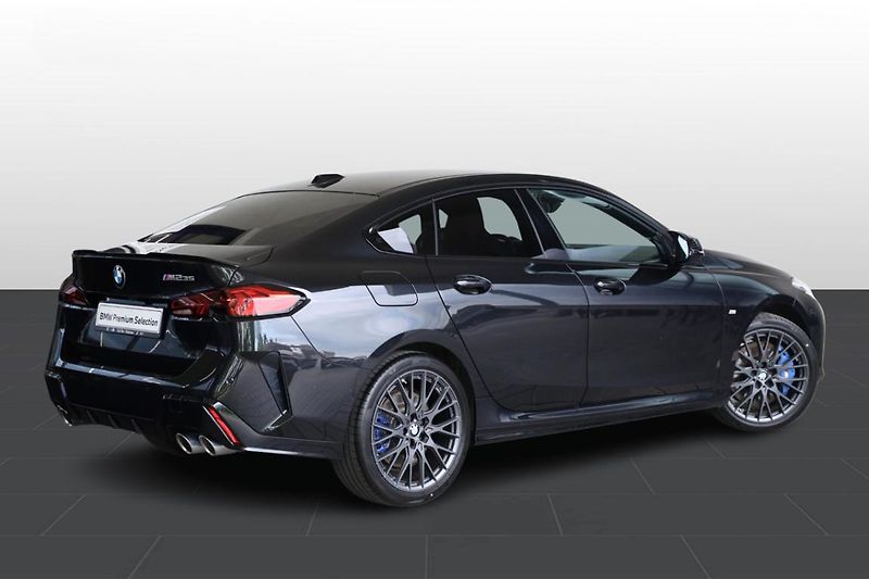 BMW Řada 2 M235 xDrive Gran Coupe - fotka 2 z 26