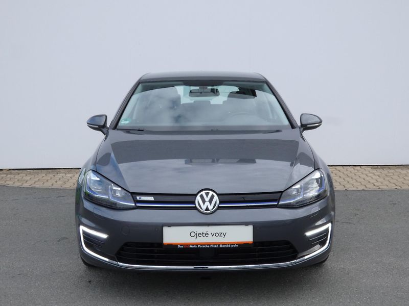 Volkswagen e-Golf (2020) Comfortline 100kW SoH 87% - fotka 3 z 30