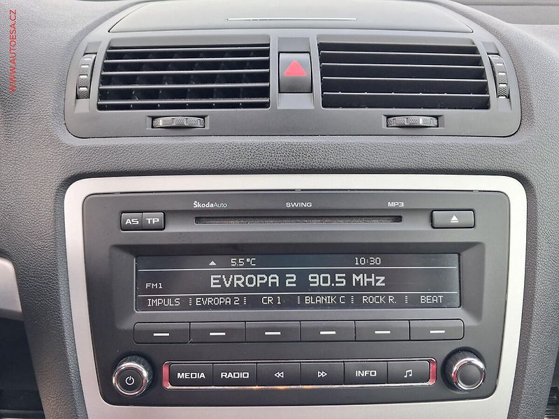 Škoda Octavia (2012) 1.4TSi, 2.maj,ČR, AC, temp - fotka 13 z 18