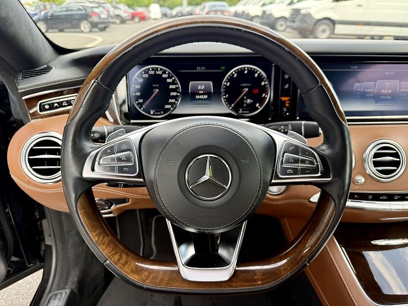 Mercedes-Benz Třídy S (2014) 500 4MATIC kupé - fotka 28 z 49