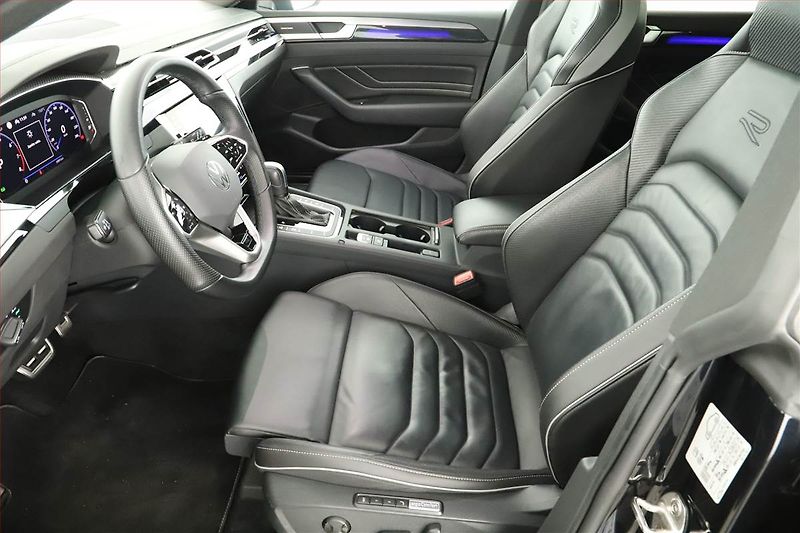 Volkswagen Arteon (2024) 2.0 TSI 4Motion - fotka 7 z 19