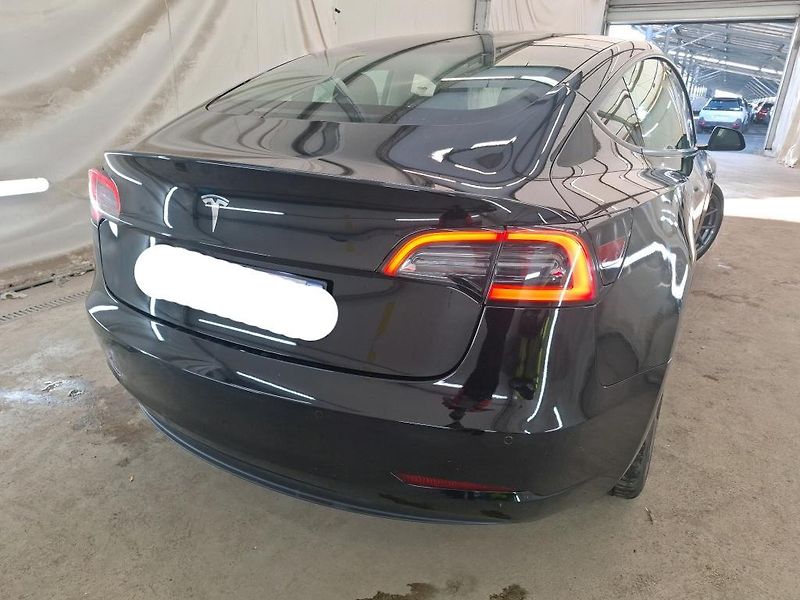 Tesla Model 3 RWD StandardRange PŘIPRAVUJEME - fotka 4 z 10