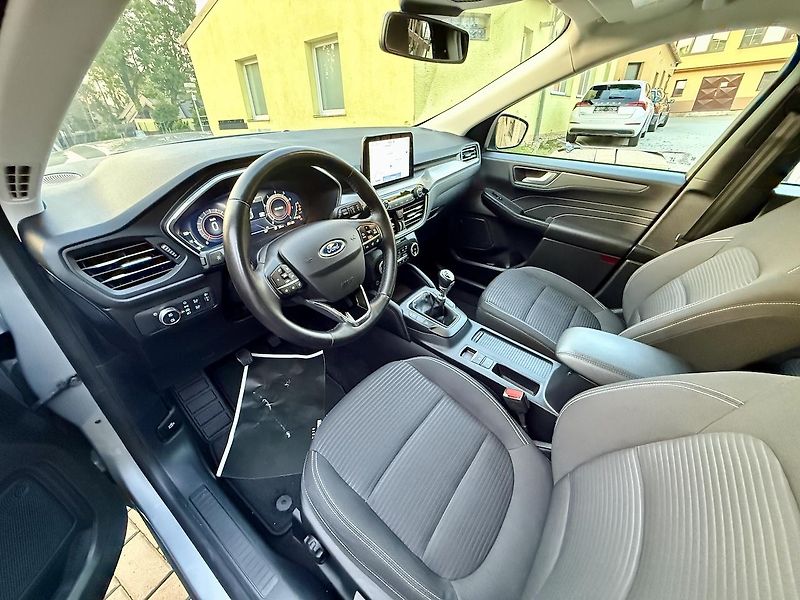 Ford Kuga (2023) 1,5EB 110kW TITANIUM TAŽNÉ ČR - fotka 8 z 18
