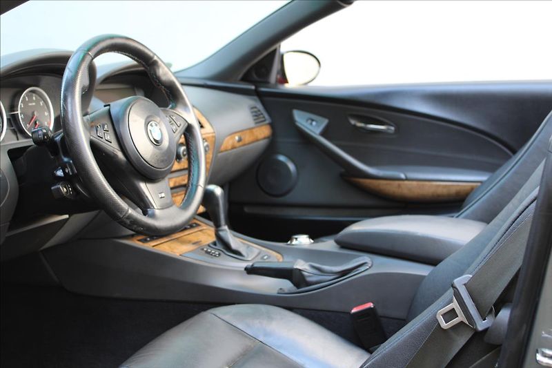 BMW Řada 6 645i LPG / CABRIO / M-PAKET - fotka 12 z 41