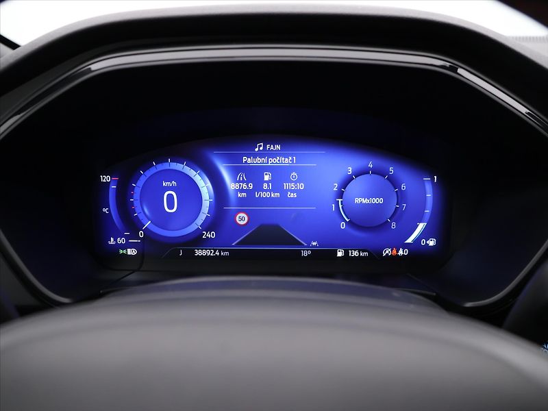 Ford Kuga 1,5 EB 110kW ST-Line - fotka 15 z 26