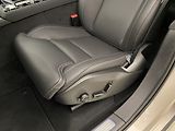 Volvo XC90 (2026) B5 AWD AUT DARK PLUS 7míst - náhled 30
