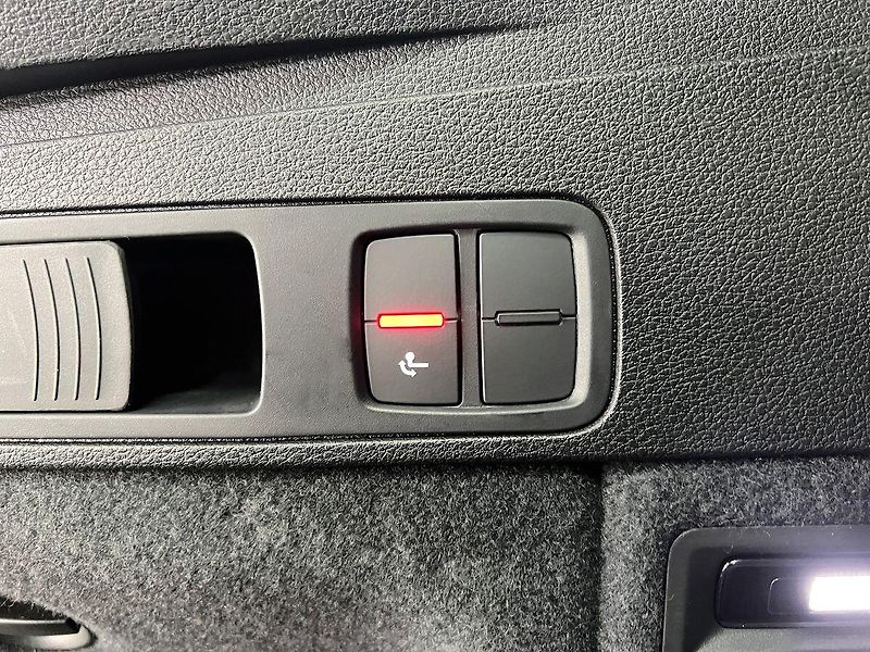 Audi SQ5 QUATTRO SPORTBACK, B&O, PANO - fotka 30 z 33