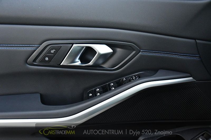 BMW Řada 3 320D XDRIVE M-SPORT ČR HUD - fotka 29 z 59
