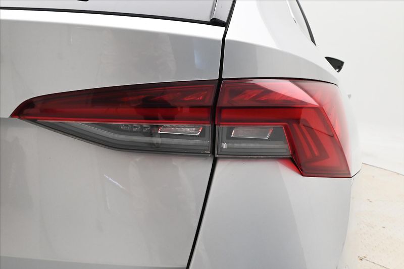 Škoda Octavia 2,0 TDI 110 kW DSG Style Záruk - fotka 29 z 30