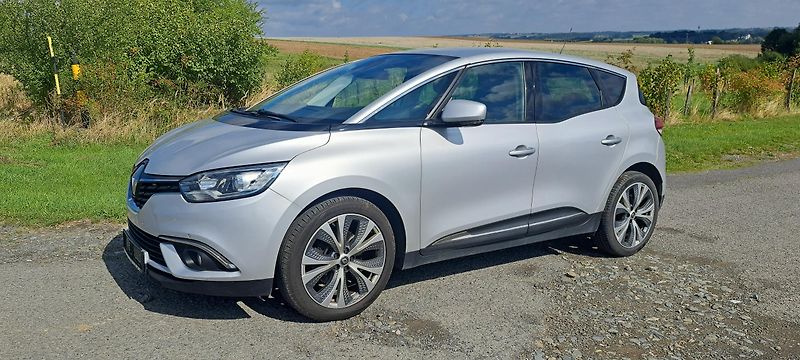 Renault Scénic 1,7 dci automat - fotka 1 z 15