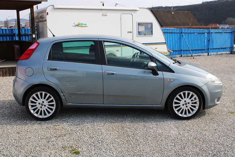 Fiat Grande Punto (2007) 1,4i KLIMA EL.OKNA ALU17 KŮŽE - fotka 8 z 14