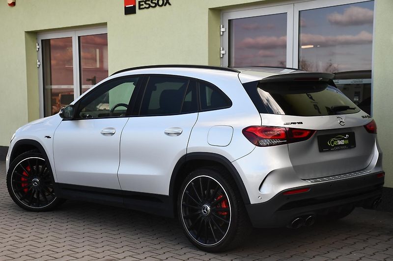 Mercedes-Benz GLA 45S AMG 4MATIC+PANO - fotka 3 z 53