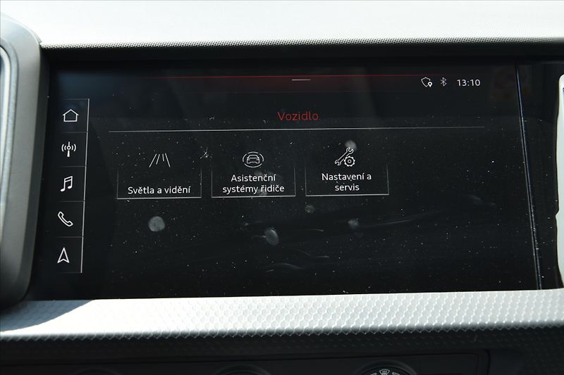 Audi A1 1.0 TFSI 85kW DPH ČR SERVIS.KN - fotka 19 z 23