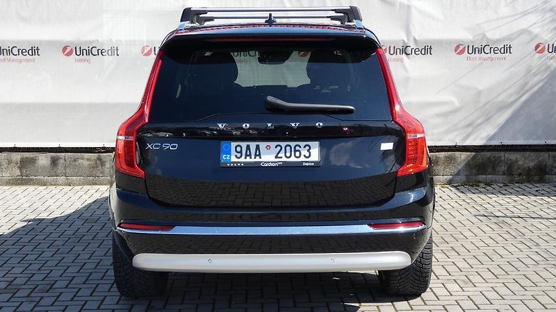 Volvo XC90 T8 AWD Recharge Inscription AT - fotka 4 z 26