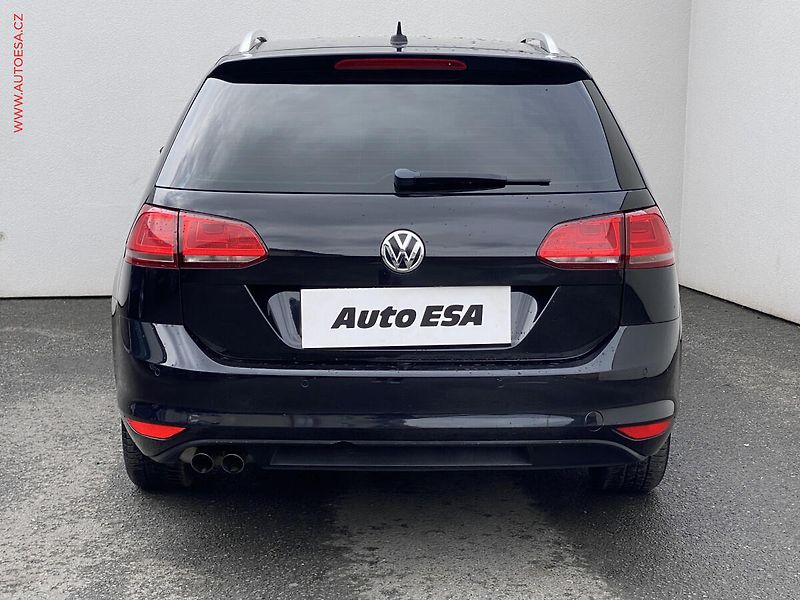 Volkswagen Golf (2015) 2.0 TDi, Lounge, DSG, TZ - fotka 5 z 18