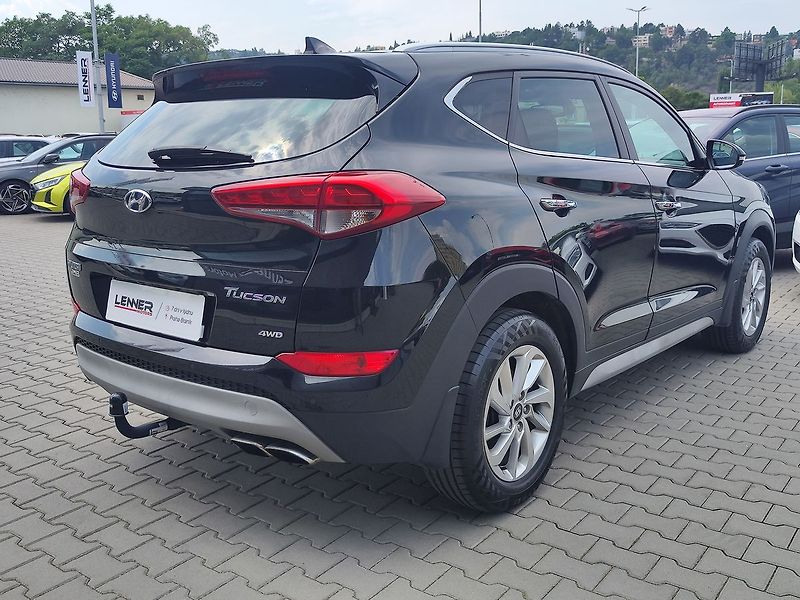 Hyundai Tucson 2.0 CRDI/100kW Style 4x4 - fotka 5 z 36