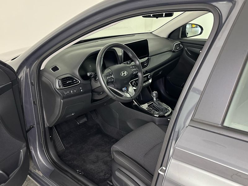 Hyundai i30 Smart DCT - fotka 6 z 26