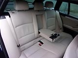 BMW Řada 5 (2012) M550d X-DRIVE 280kW KRÁSNÝ VŮZ - náhled 28