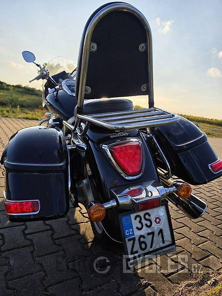 Suzuki Intruder C 1800 R (2009) - fotka 13 z 17