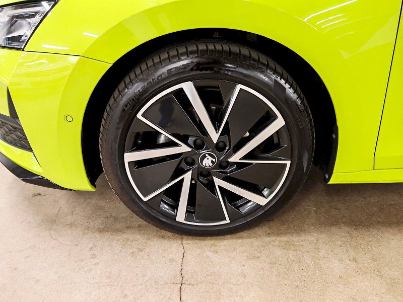 Škoda Octavia (2025) 1.5 TSI 110 kW DSG Sportline - fotka 33 z 33