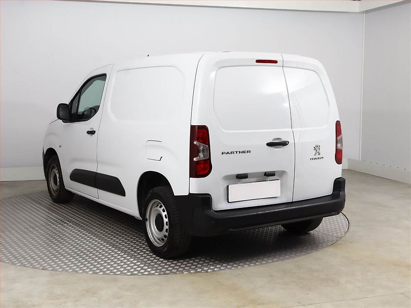 Peugeot Partner (2024) 1.5 BlueHDi, ČR, 1Maj, DPH - fotka 4 z 13
