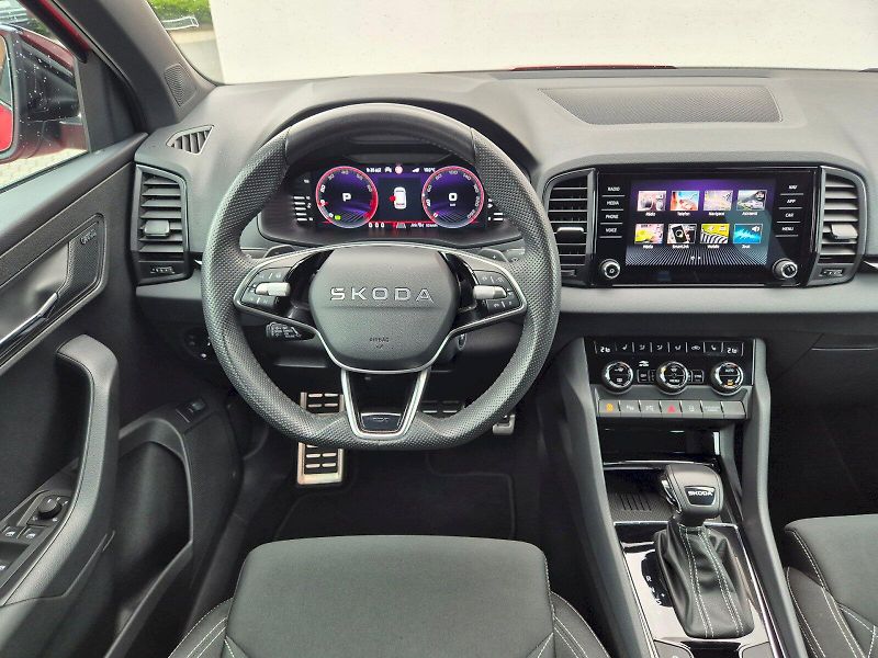 Škoda Karoq (2025) Sportline 1.5TSi 110kW 7°autom - fotka 19 z 31