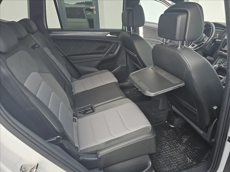 Volkswagen Tiguan Allspace 2,0TDi176KW R-Line Webasto - fotka 39 z 51