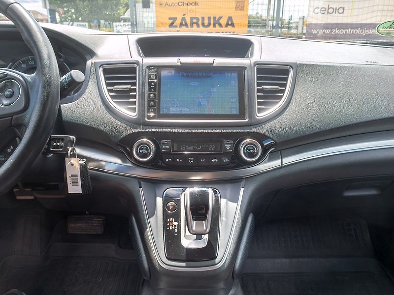 Honda CR-V (2016) ČR 1.6D 118KW MAT 4x4 – 1maj - fotka 26 z 58