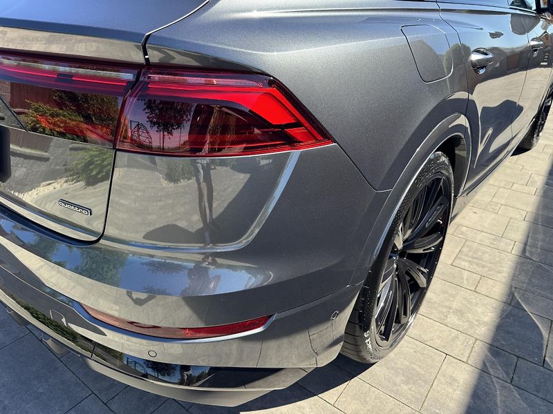 Audi Q8 (2025) 60TFSI e QUATTRO, B&O, Tažné  - fotka 5 z 38