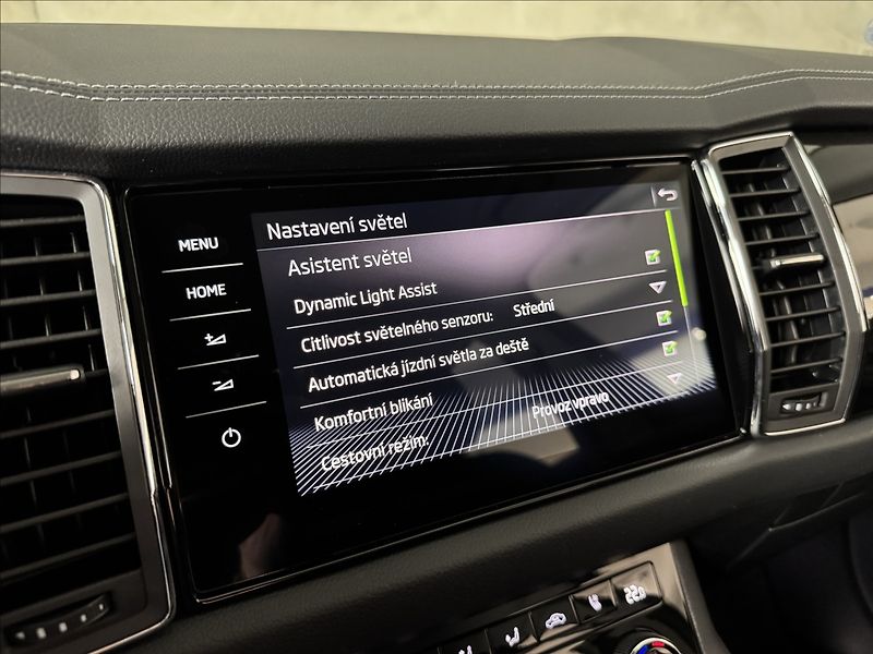 Škoda Kodiaq 2,0 TDi  DSG 4x4 L&K Virtual L - fotka 32 z 50