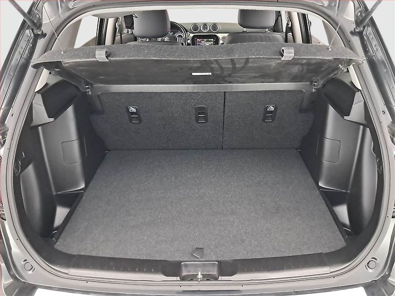 Suzuki Vitara (2021) Elegance 1.4 BoosterJet - fotka 14 z 19