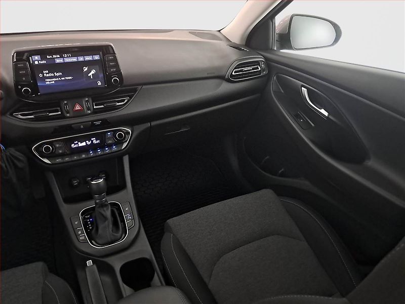 Hyundai i30 (2023) Smart 1.0 T-GDI - fotka 8 z 17