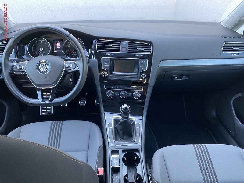 Volkswagen Golf (2016) 1.2 TSi, Allstar - fotka 8 z 16