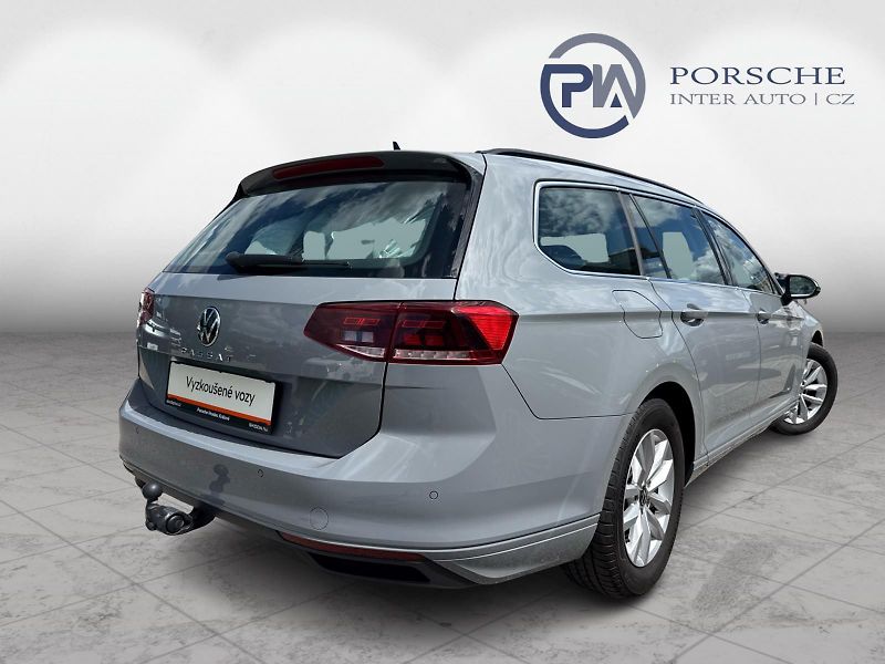 Volkswagen Passat 2.0TDI 110kw DSG Variant - fotka 2 z 26