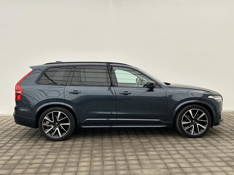 Volvo XC90 2.0 B5 4x4 ULTIMATE - fotka 4 z 30